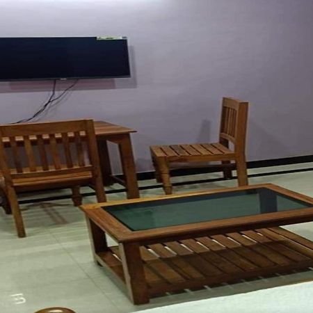 Hotel O Pop Hotel Thiruvananthapuram ภายนอก รูปภาพ